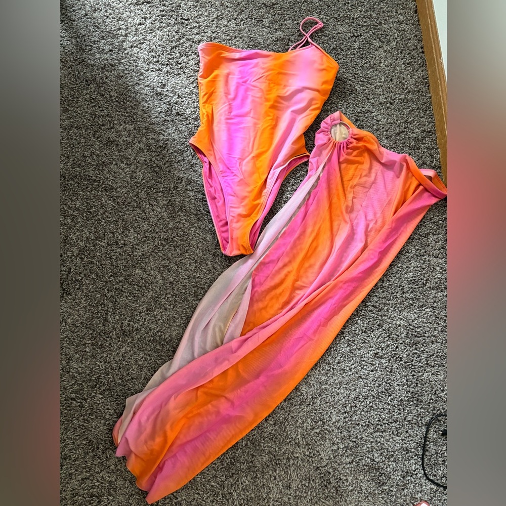 NWOT Kendall and Kylie Swimsuit and Cover Up